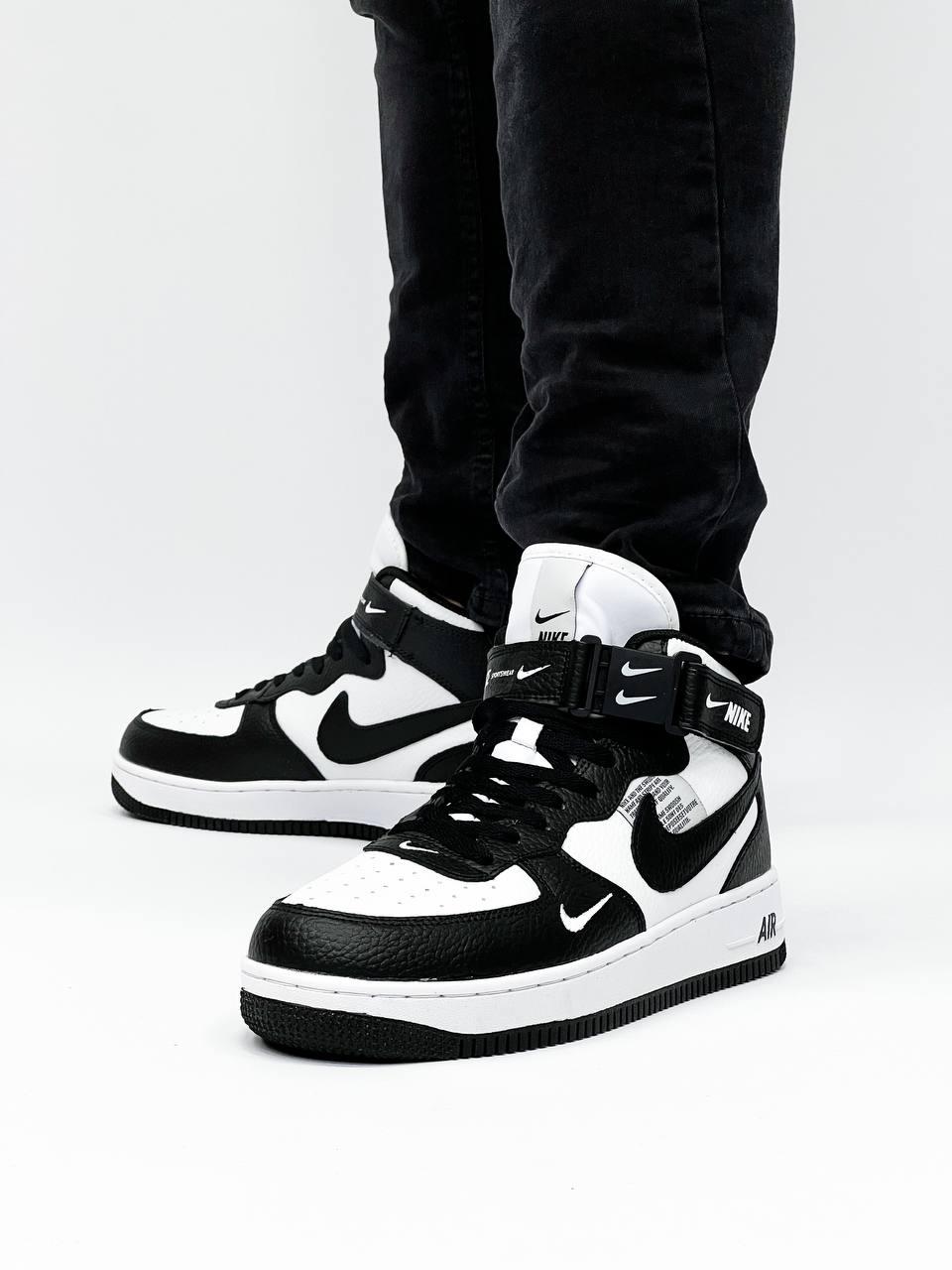 Nike Air force1 Mid lv8 utility Black White