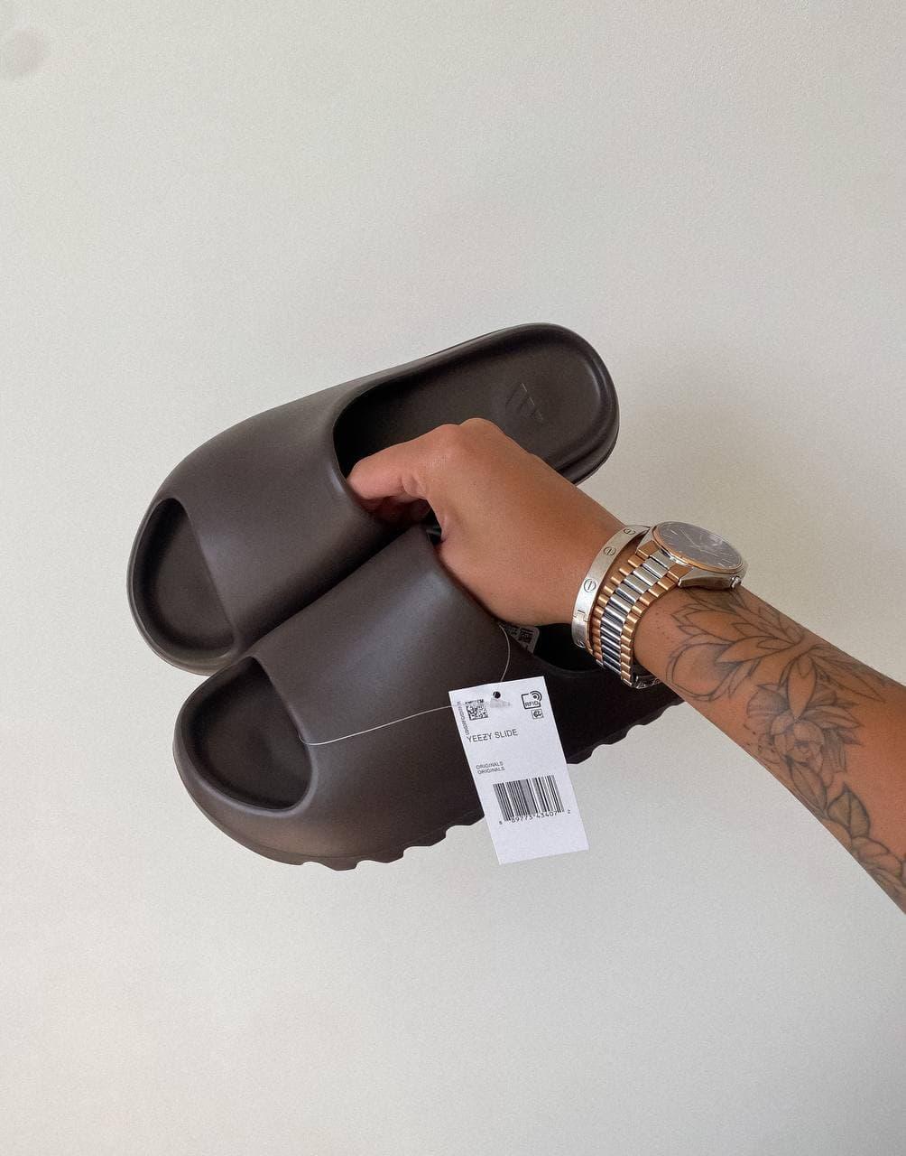 Adidas Yeezy Slide Earth Brown 1