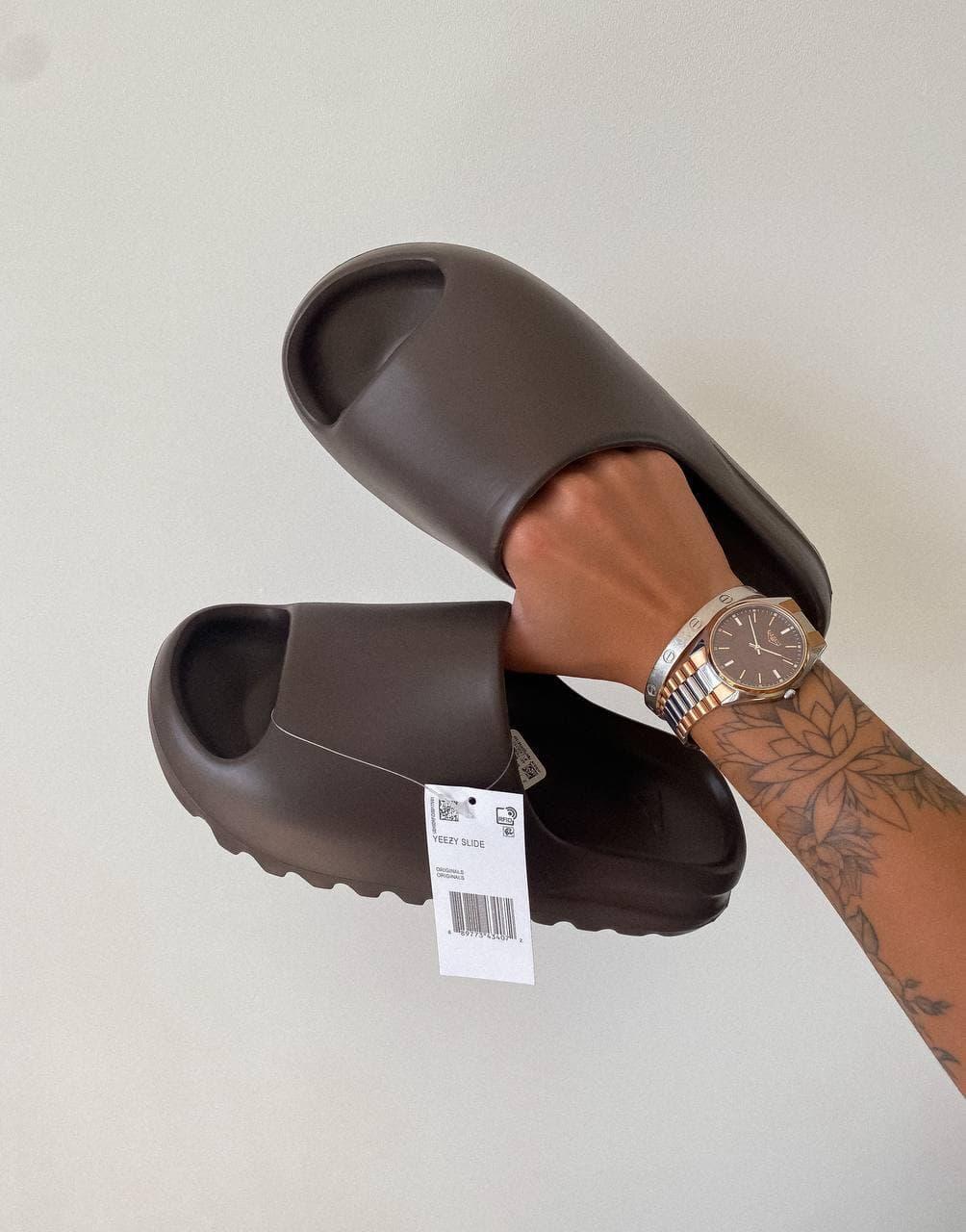 Adidas Yeezy Slide Earth Brown 1