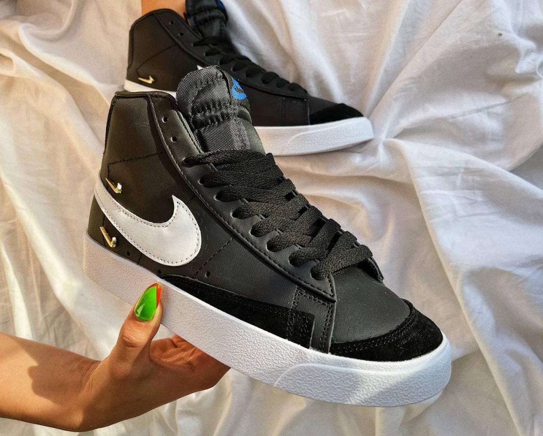 Nike Blazer Mid Black White