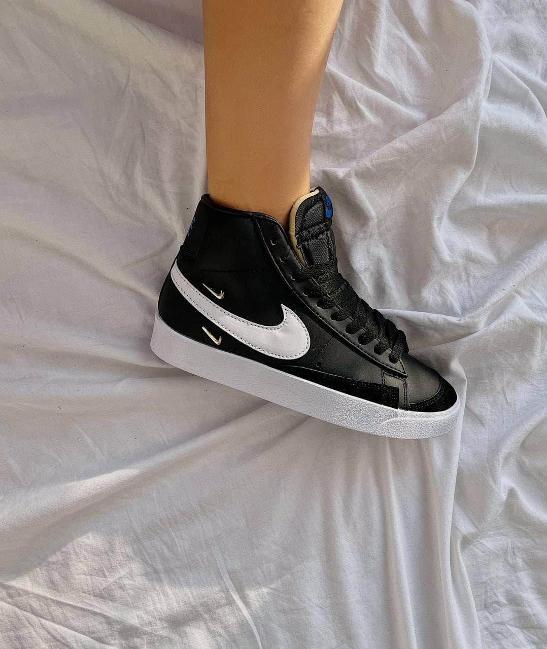 Nike Blazer Mid Black White