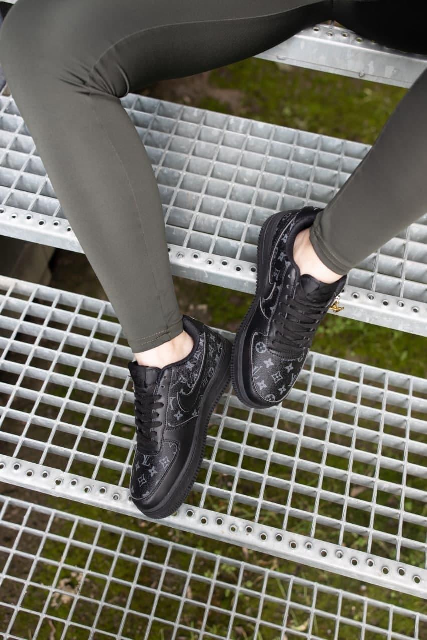 Nike Air Force 1 Black X LV