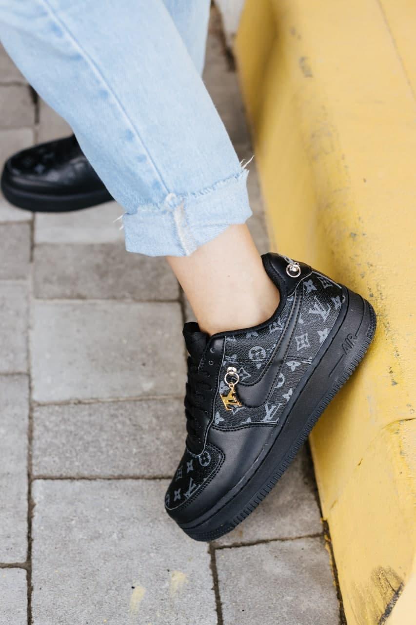Nike Air Force 1 Black X LV