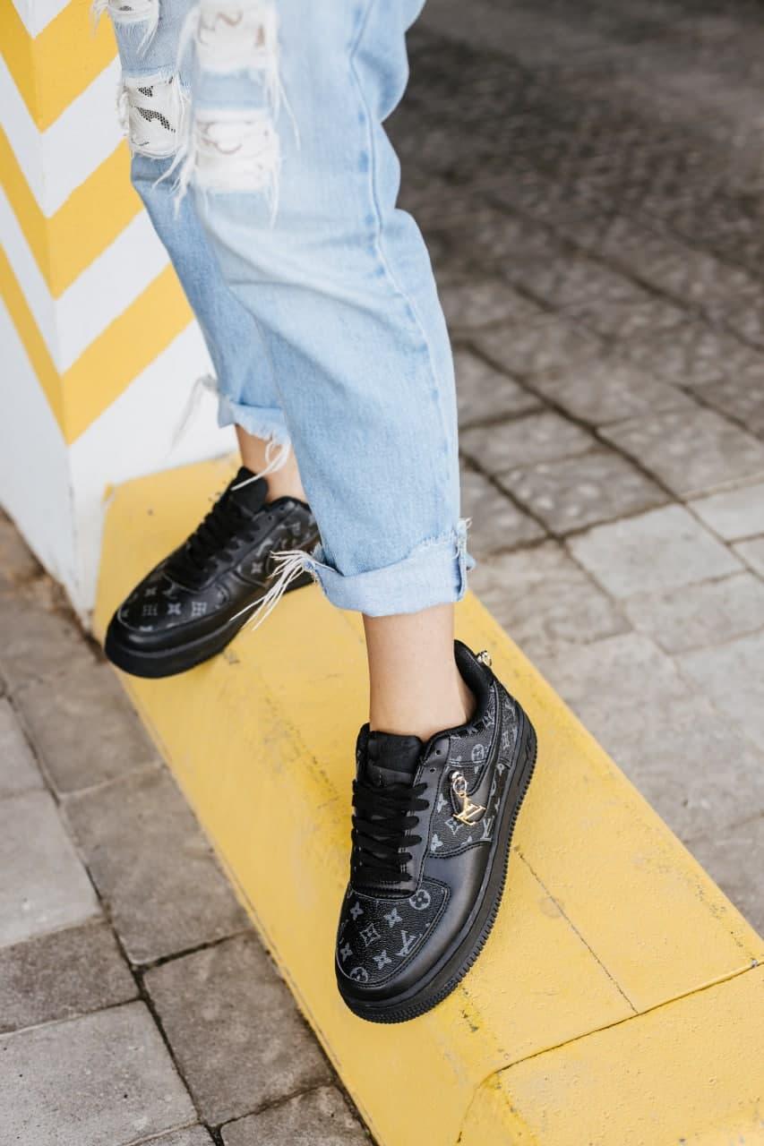 Nike Air Force 1 Black X LV