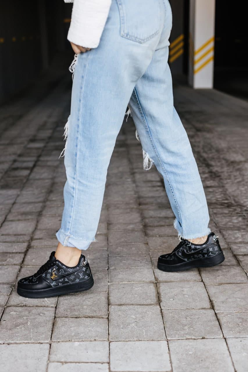 Nike Air Force 1 Black X LV