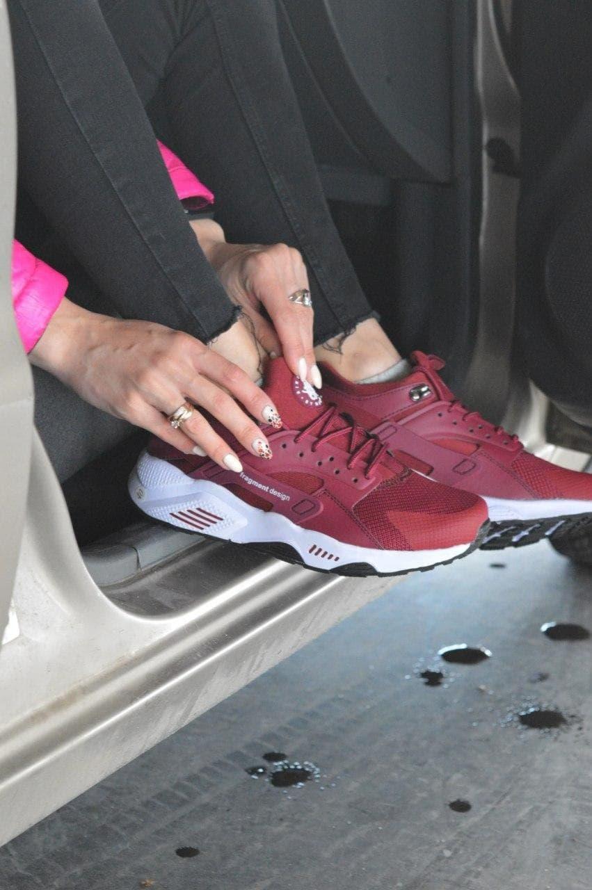 Nike Huarache Red White