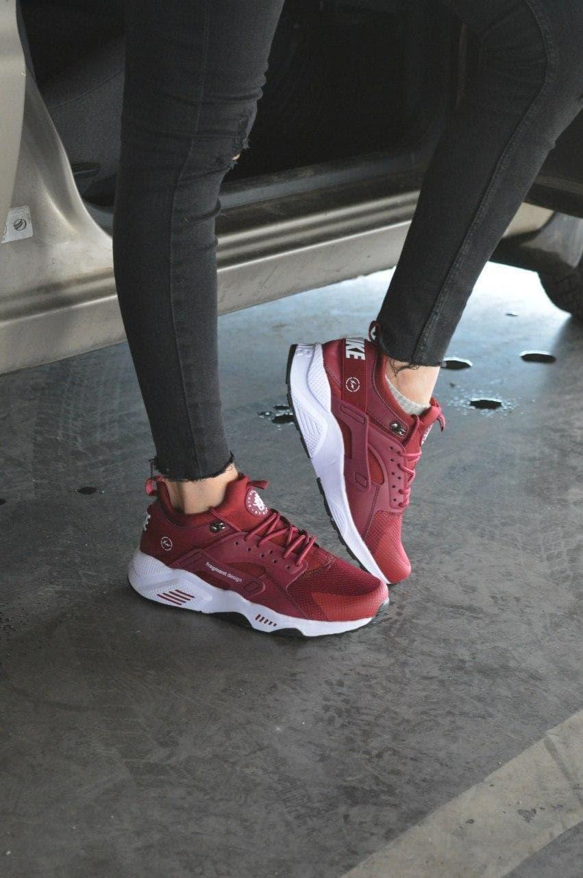 Nike Huarache Red White