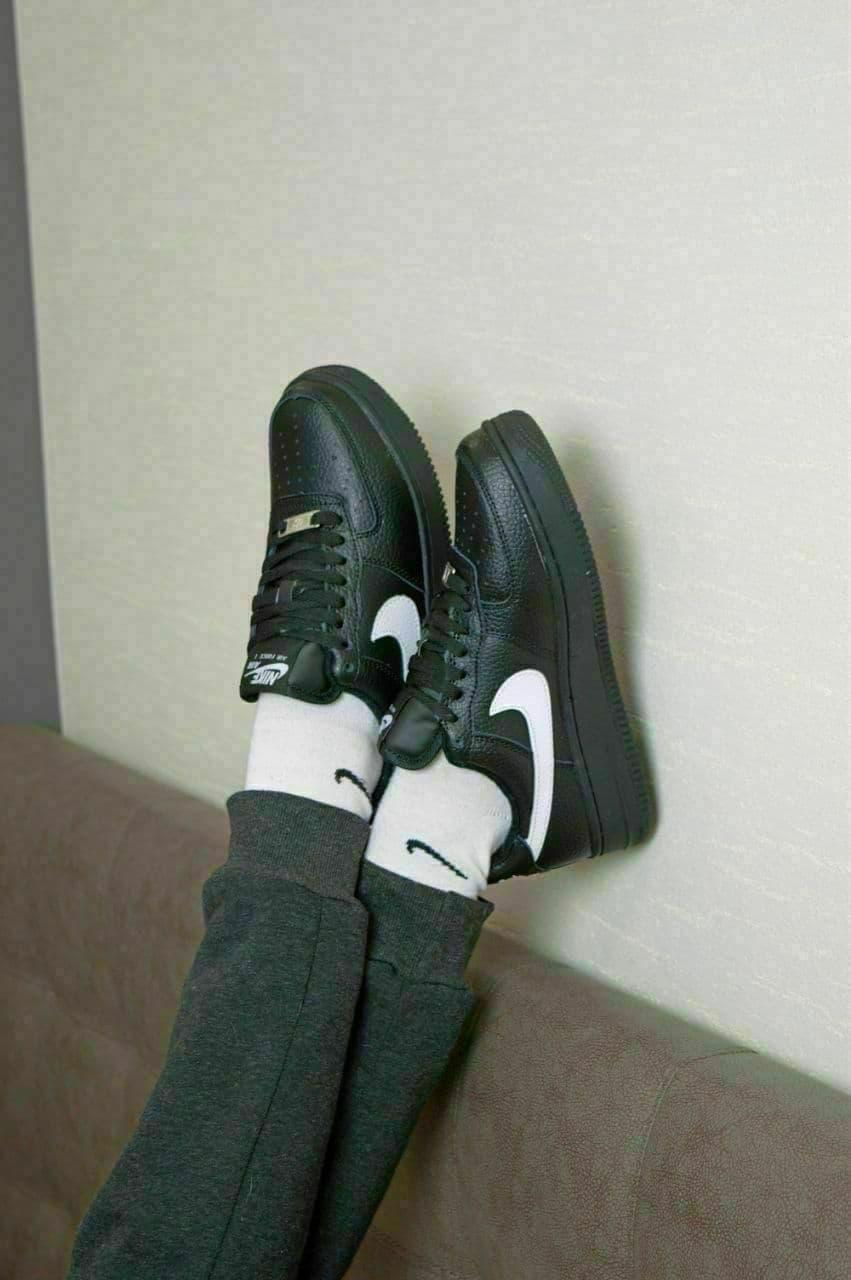 Nike Utiliti Low Winter Black «White Logo» 2