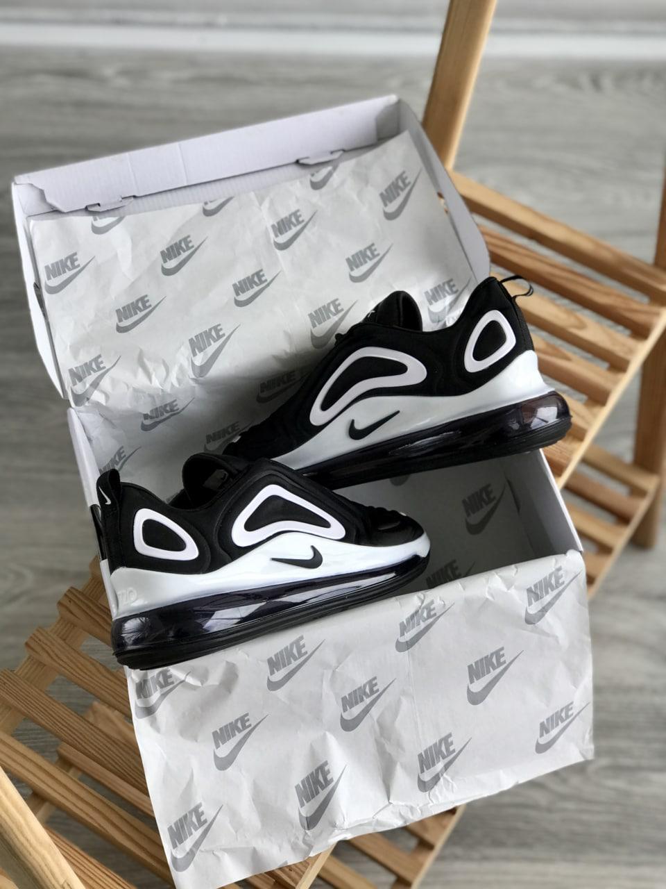 Nike Air Max 720 Black White