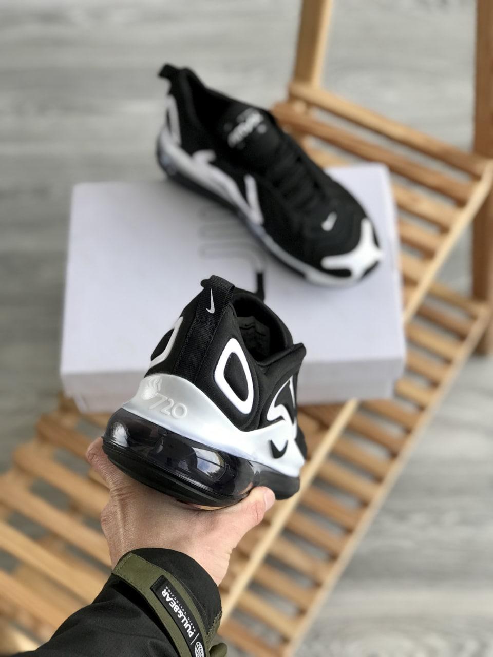 Nike Air Max 720 Black White