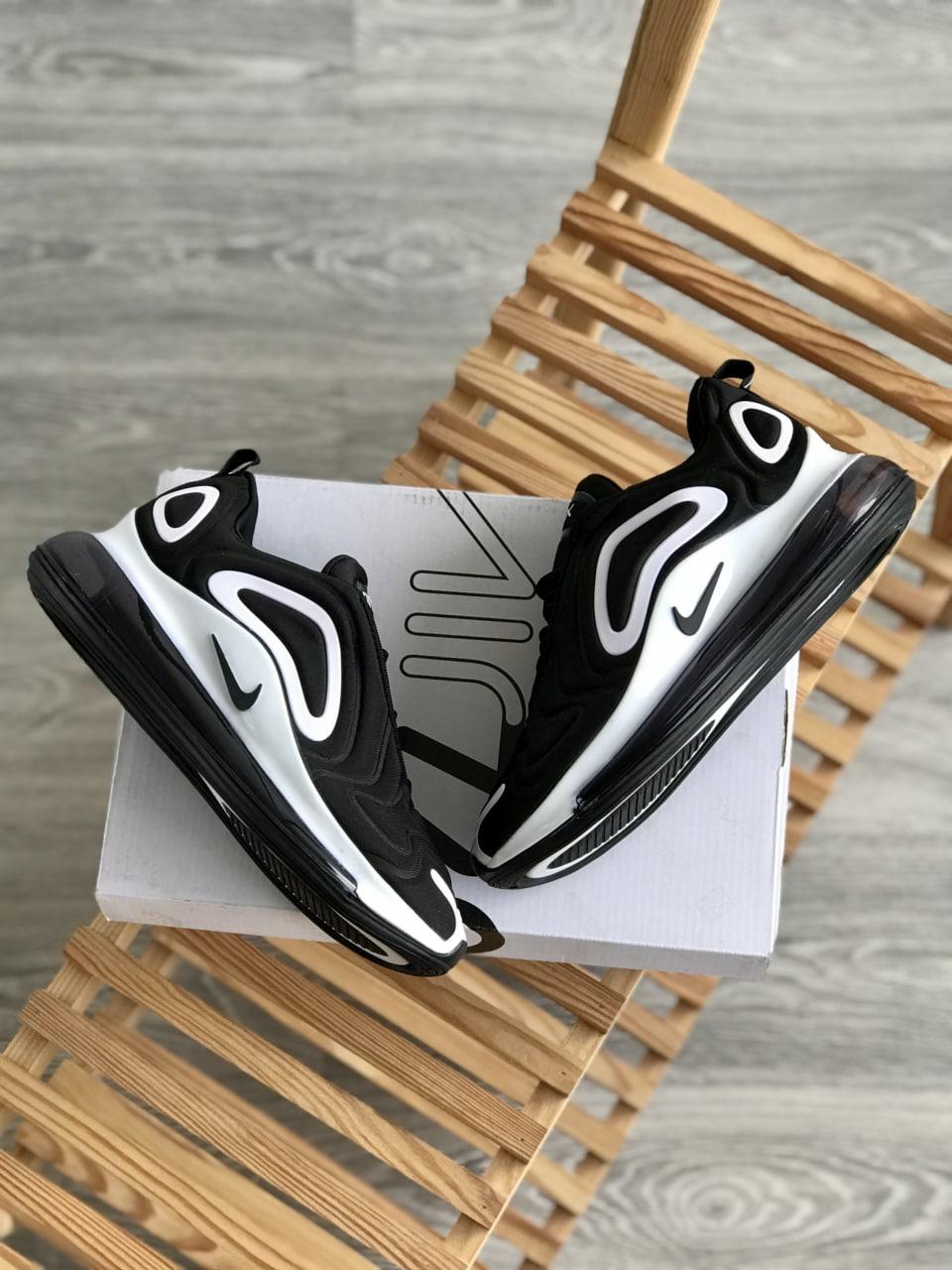 Nike Air Max 720 Black White