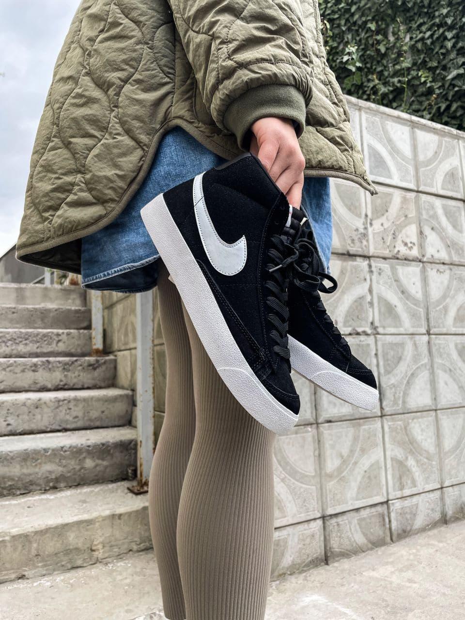 Nike Blazer Black White 1