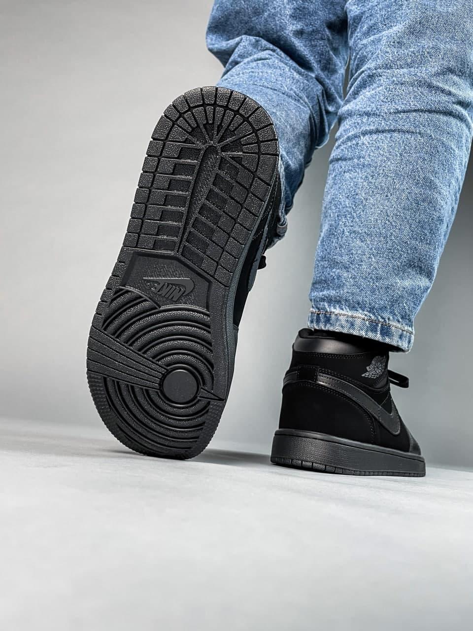 Nike Air Jordan 1 High Black 1