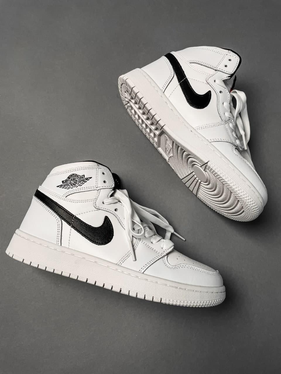 Nike Air Jordan 1 Retro High White «Black Logo» 1