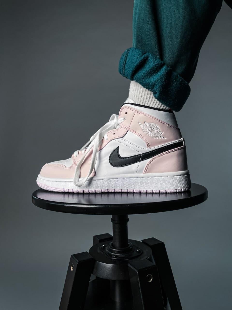 Nike Air Jordan 1 High Barely Rose