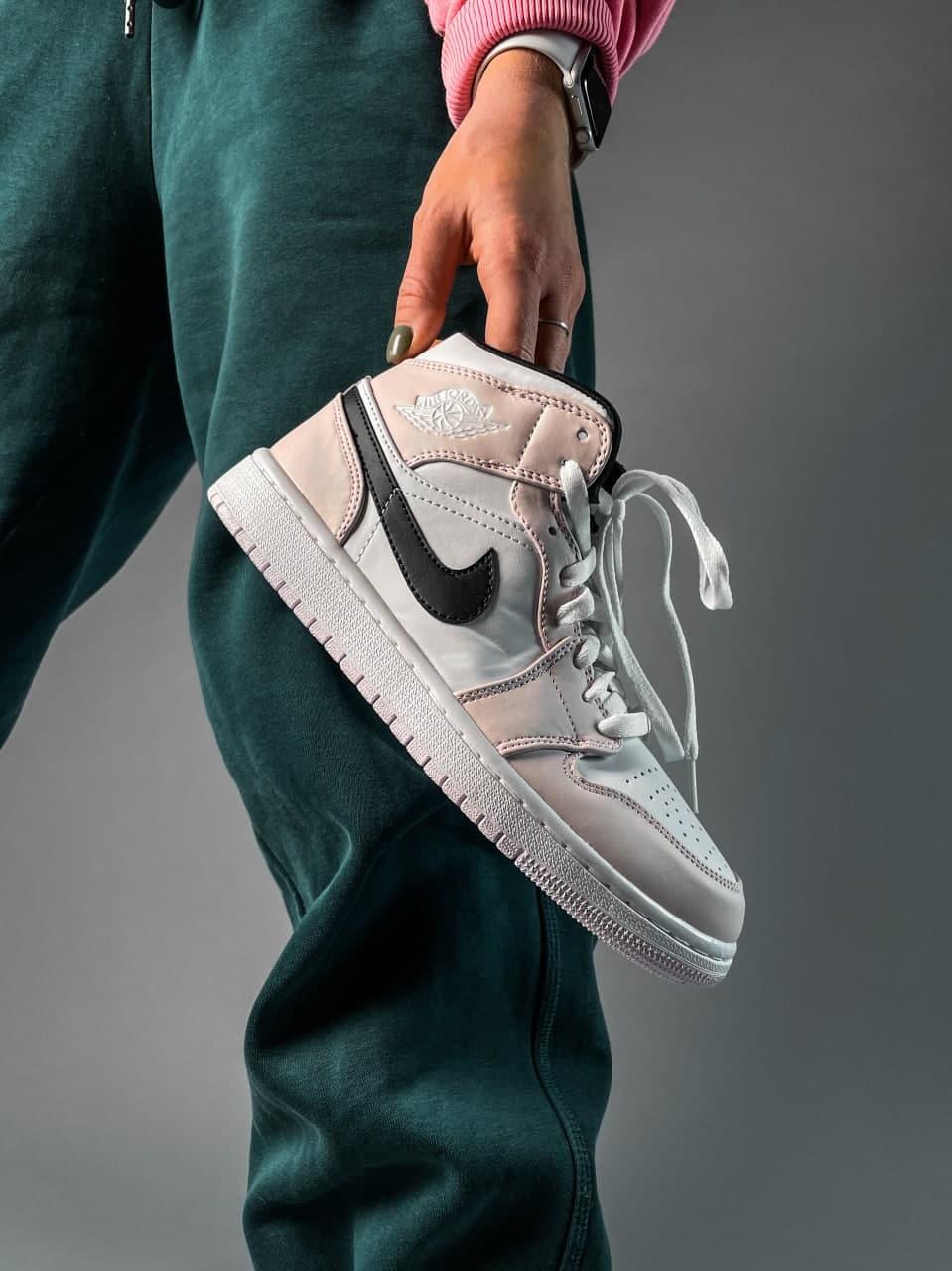 Nike Air Jordan 1 High Barely Rose