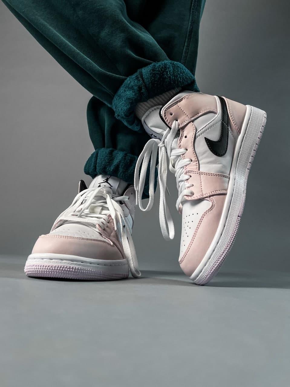 Nike Air Jordan 1 High Barely Rose