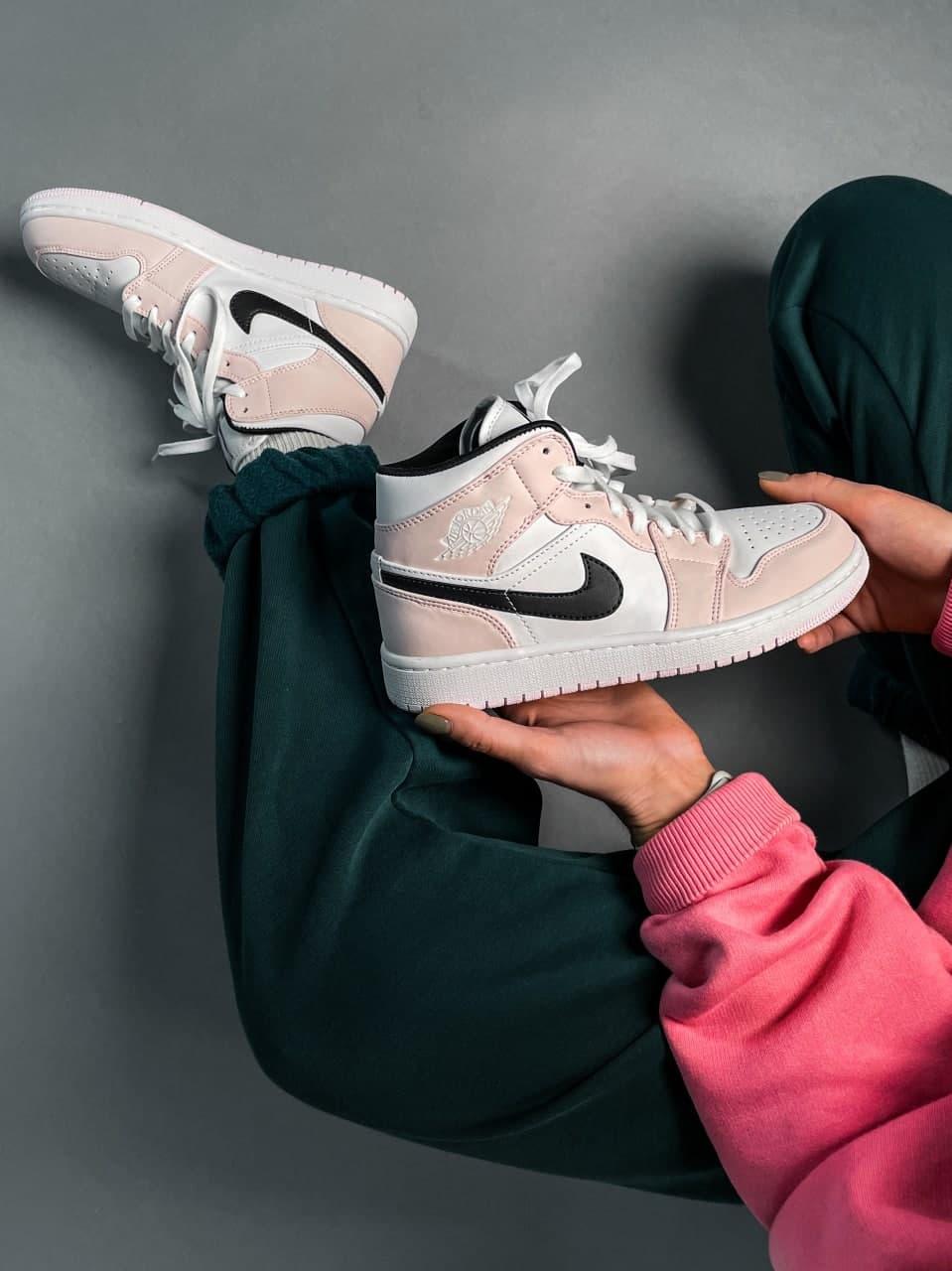Nike Air Jordan 1 High Barely Rose