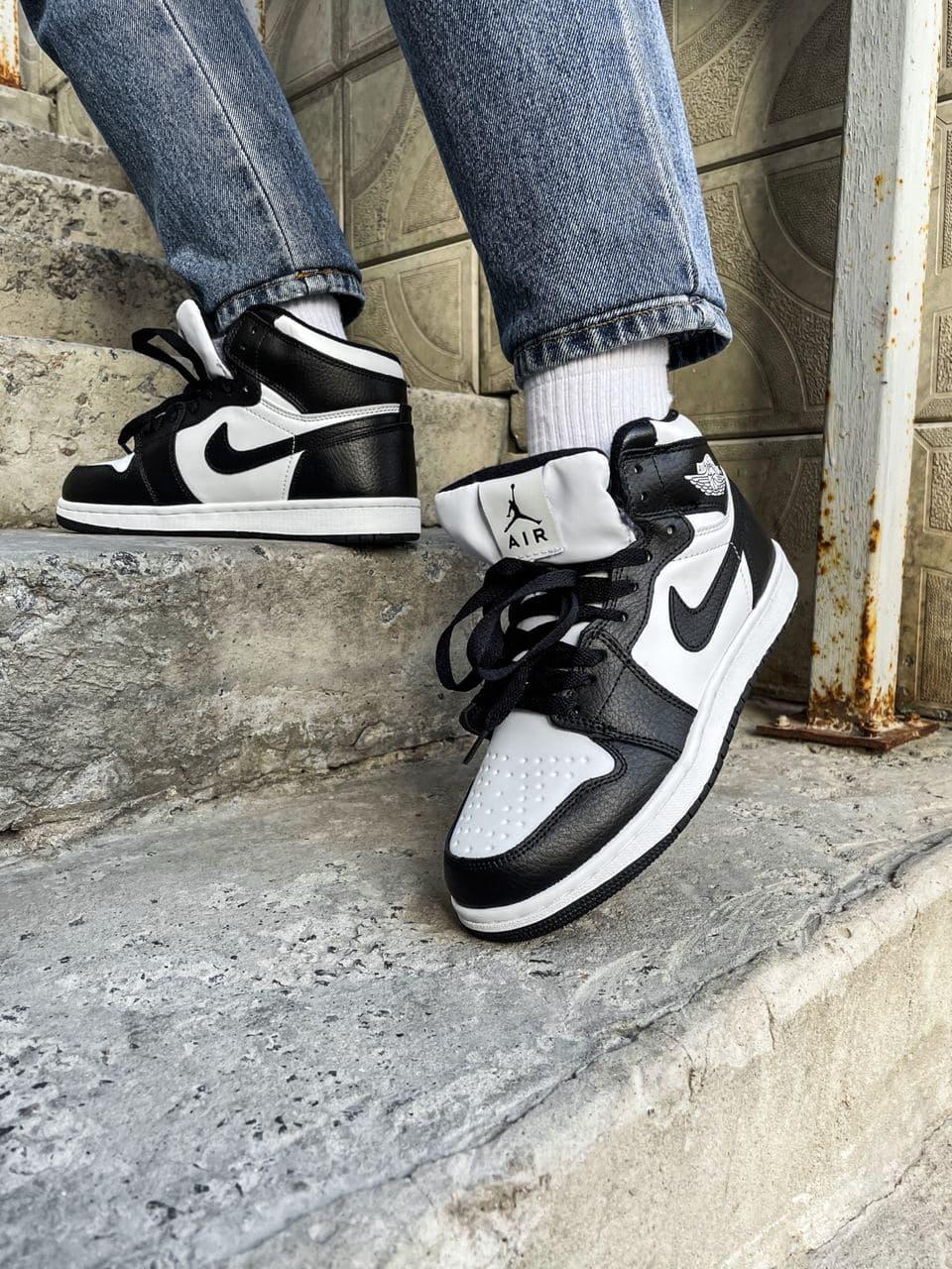 Nike Air Jordan Retro 1 High Fur Black White