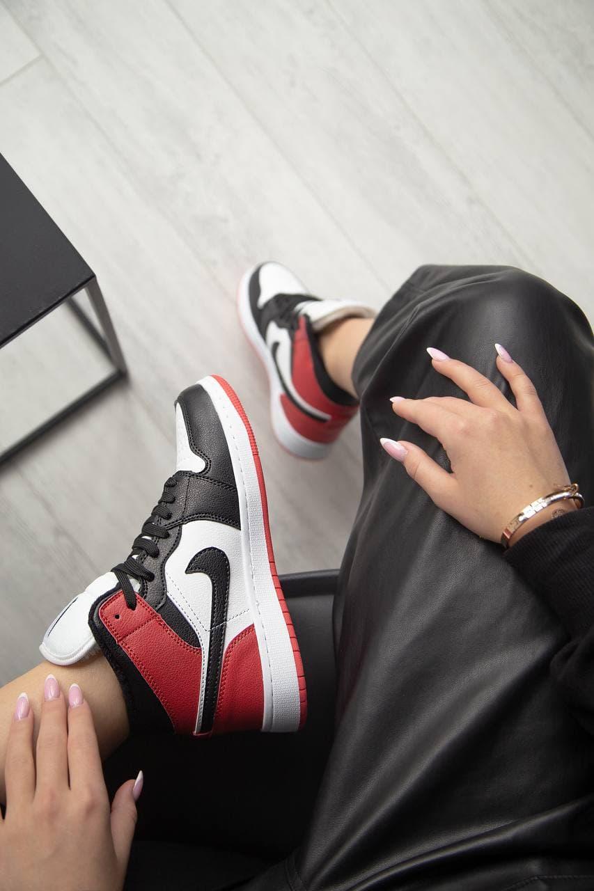 Nike Air Jordan 1 Retro Mid Red White Black Fur