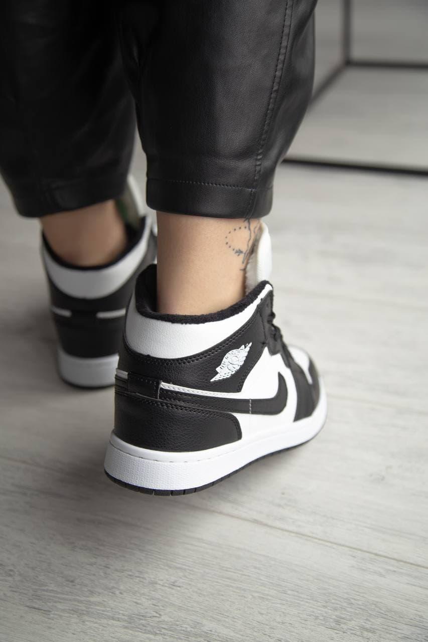 Nike Air Jordan Retro 1 High Black White 2