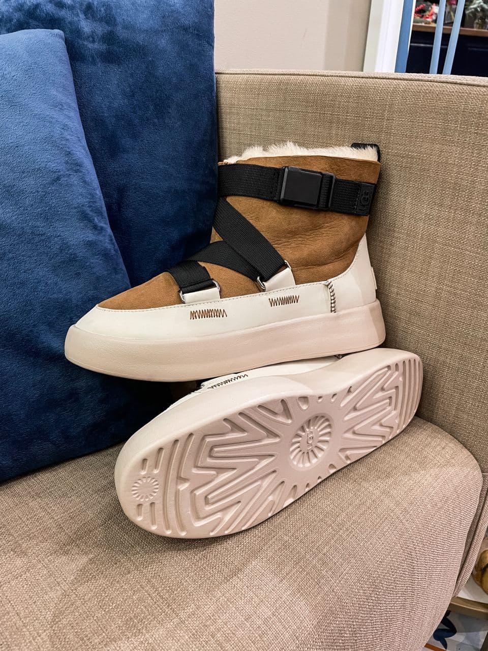 Ugg Classic Boom Buckle Chestnut