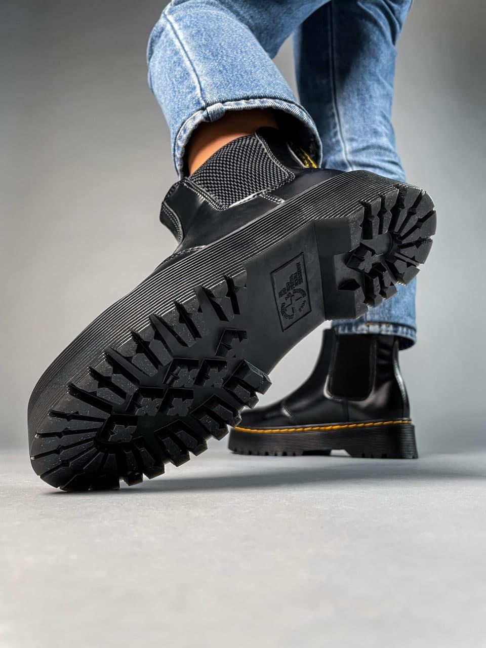 Dr. Martens Chelsea Black