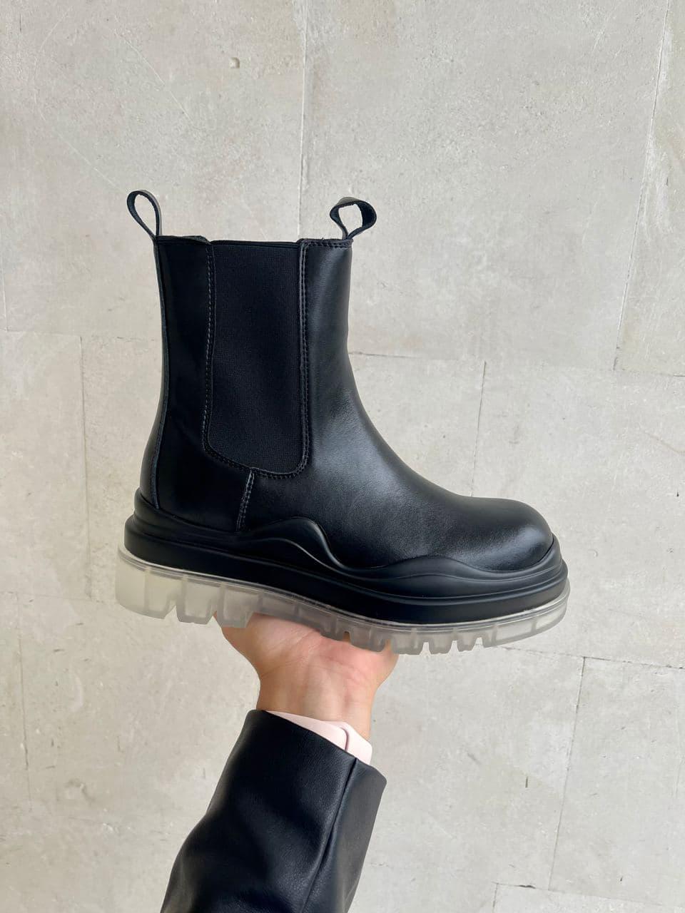 Bottega Veneta Black Sole