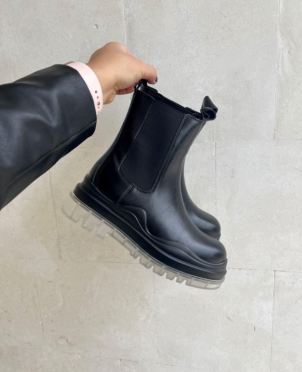 Bottega Veneta Black Sole