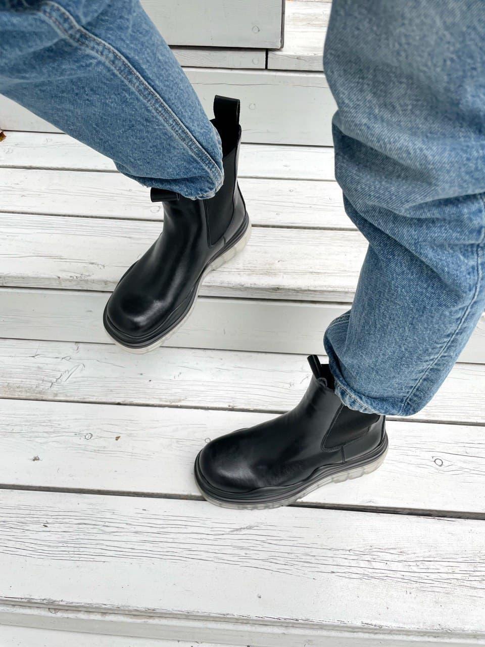Bottega Veneta Black Sole