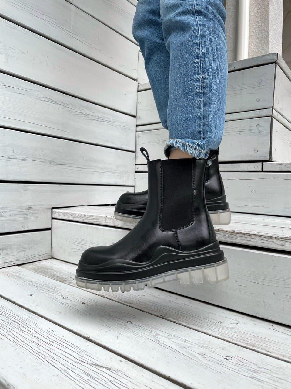Bottega Veneta Black Sole