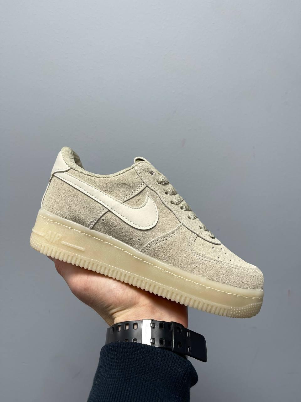 Nike Air Force Low Beige