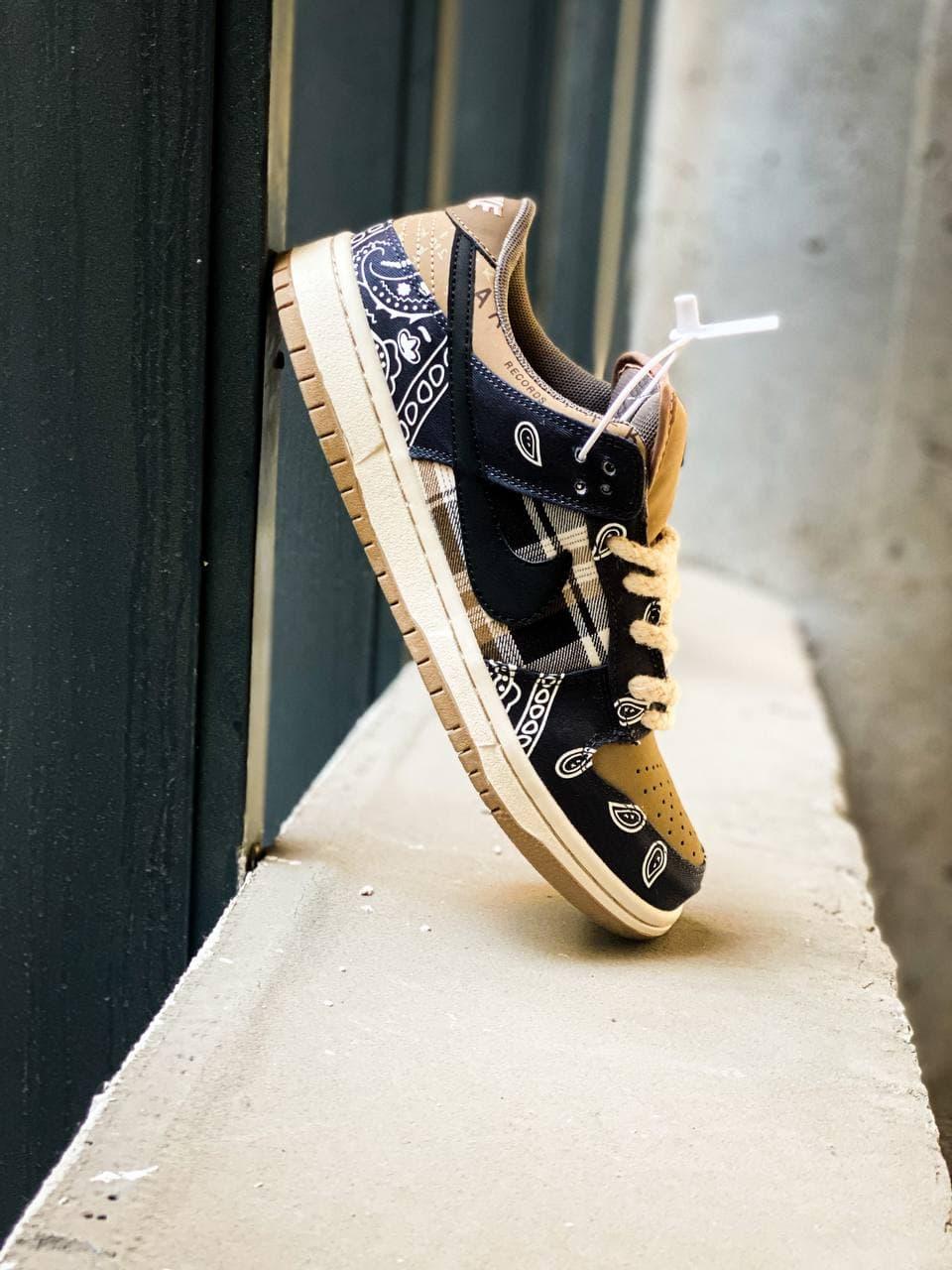 Nike SB Dunk Low x Travis Scott Cactus Jack Blue Brown