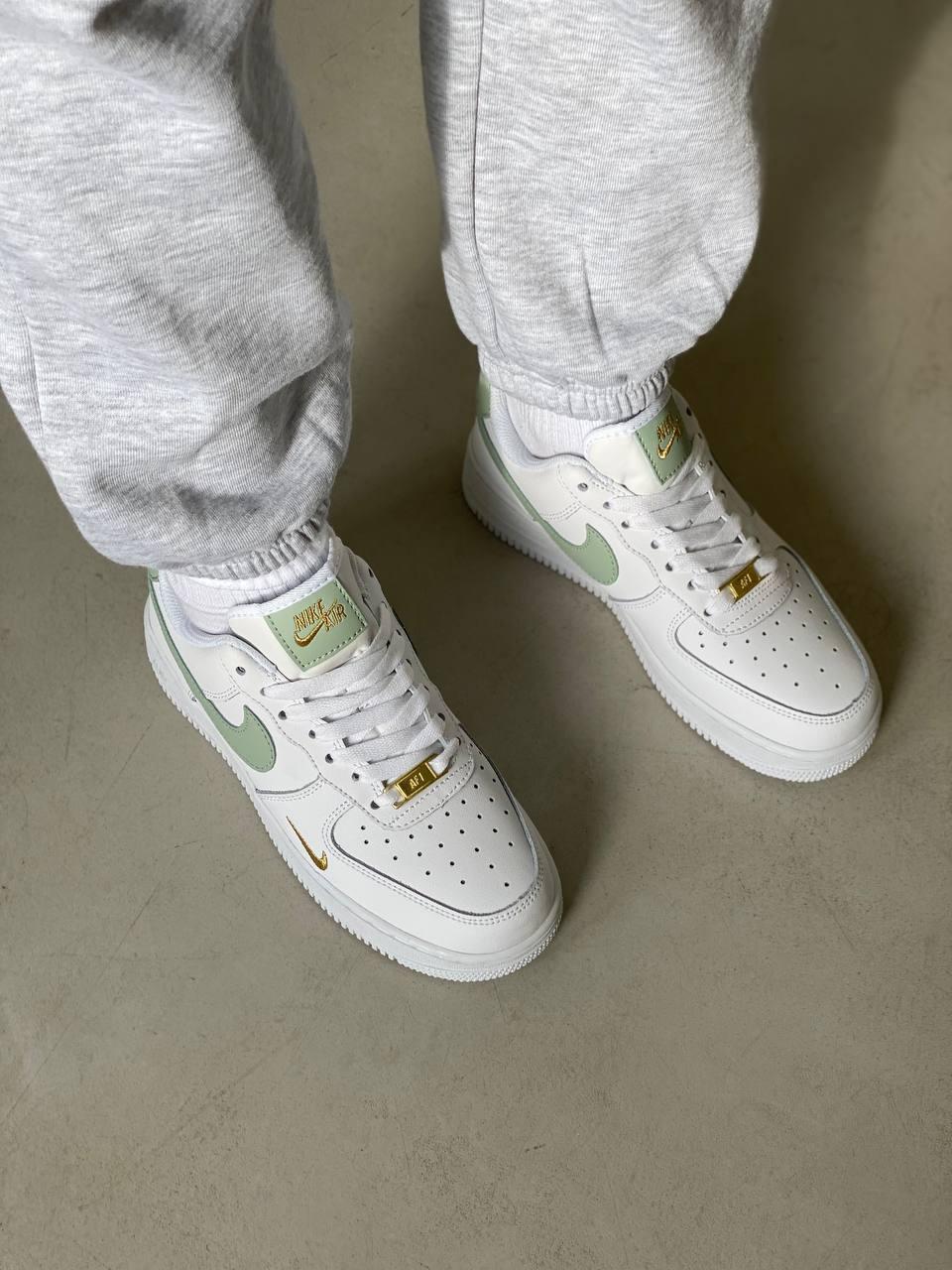 Nike Air Force 1 Low '07 Essential Green
