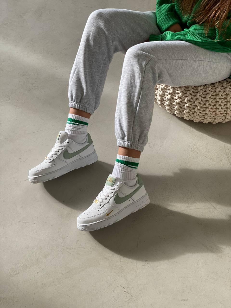 Nike Air Force 1 Low '07 Essential Green