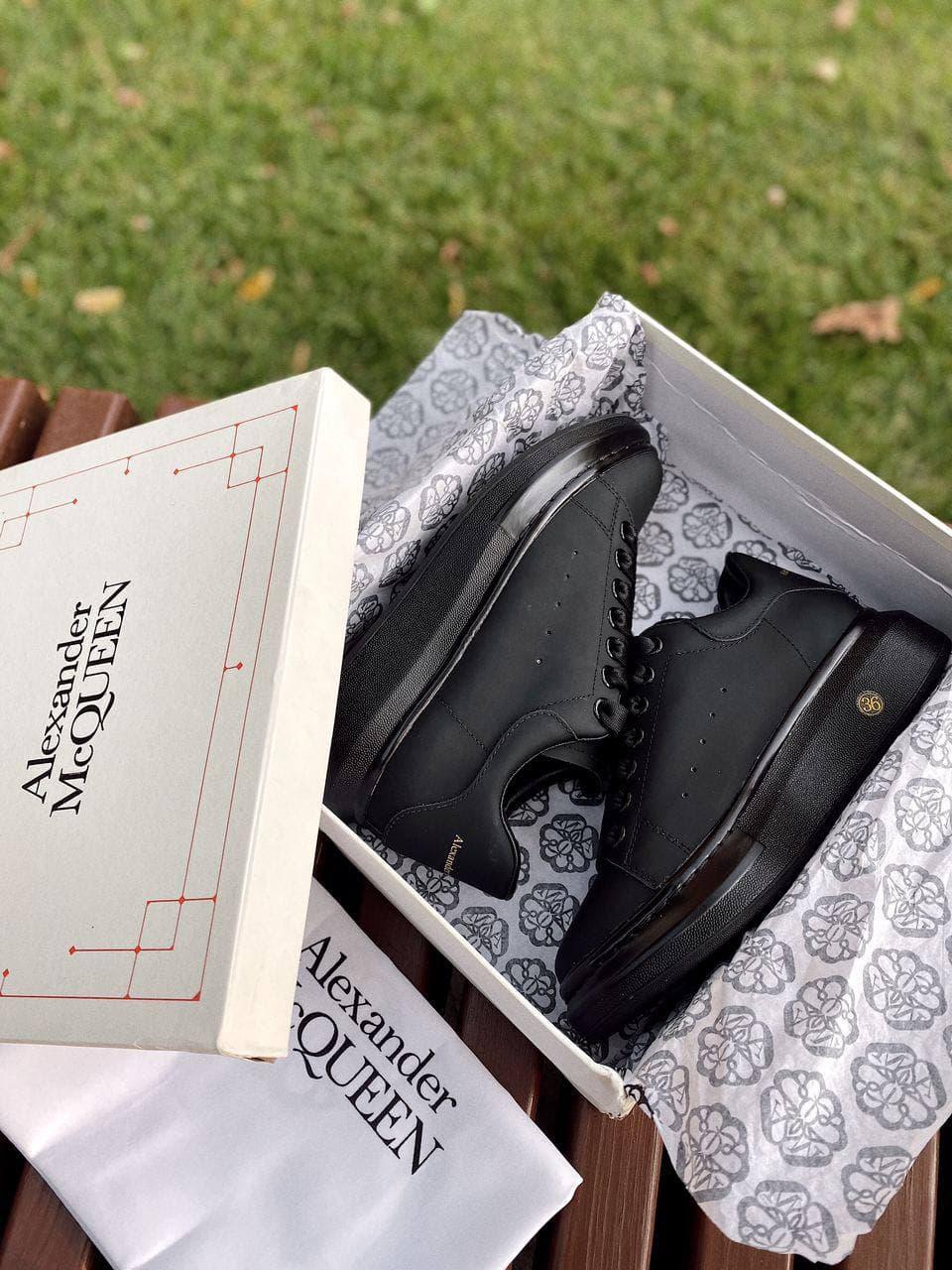 Alexander McQueen Black