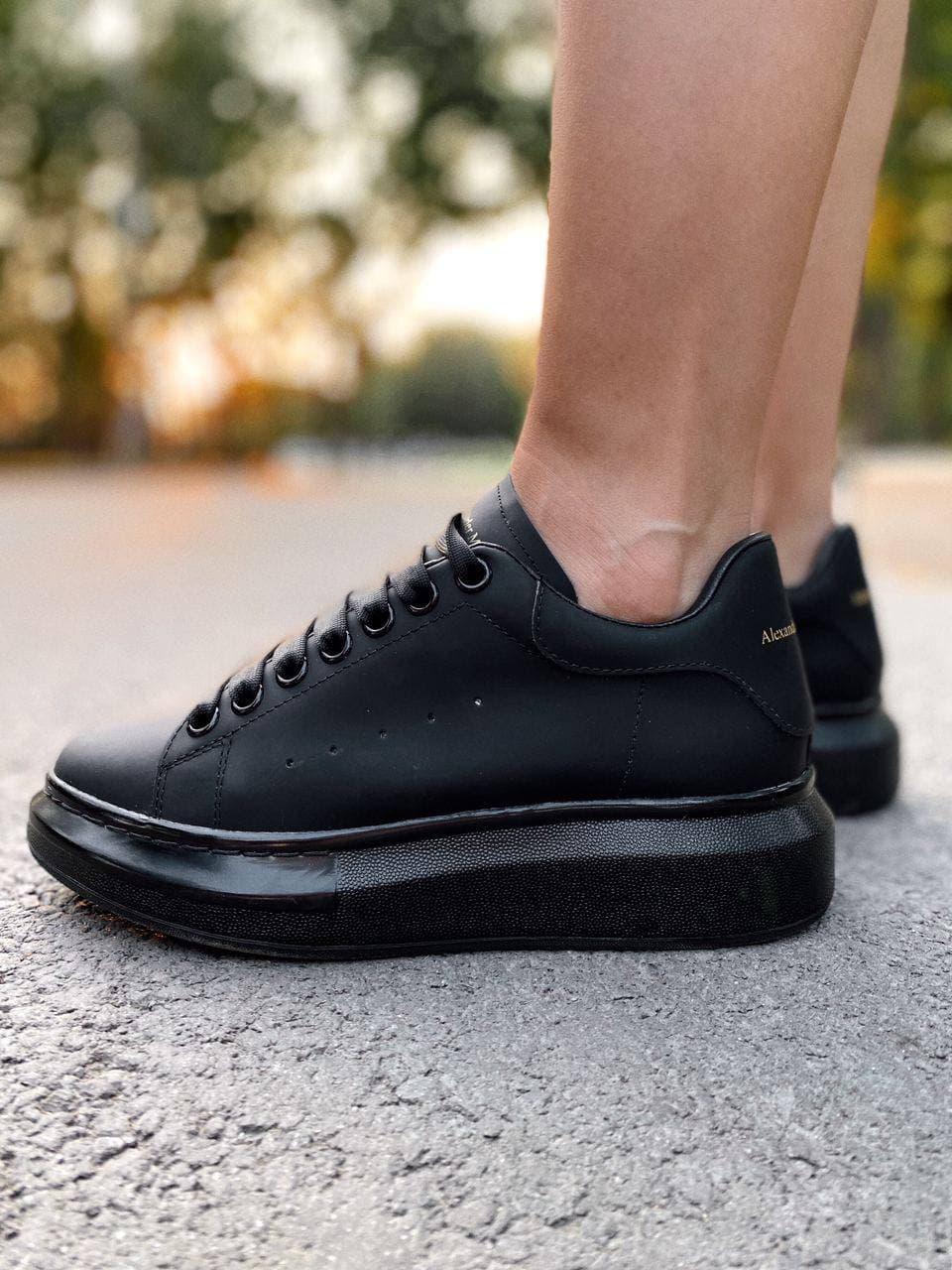 Alexander McQueen Black