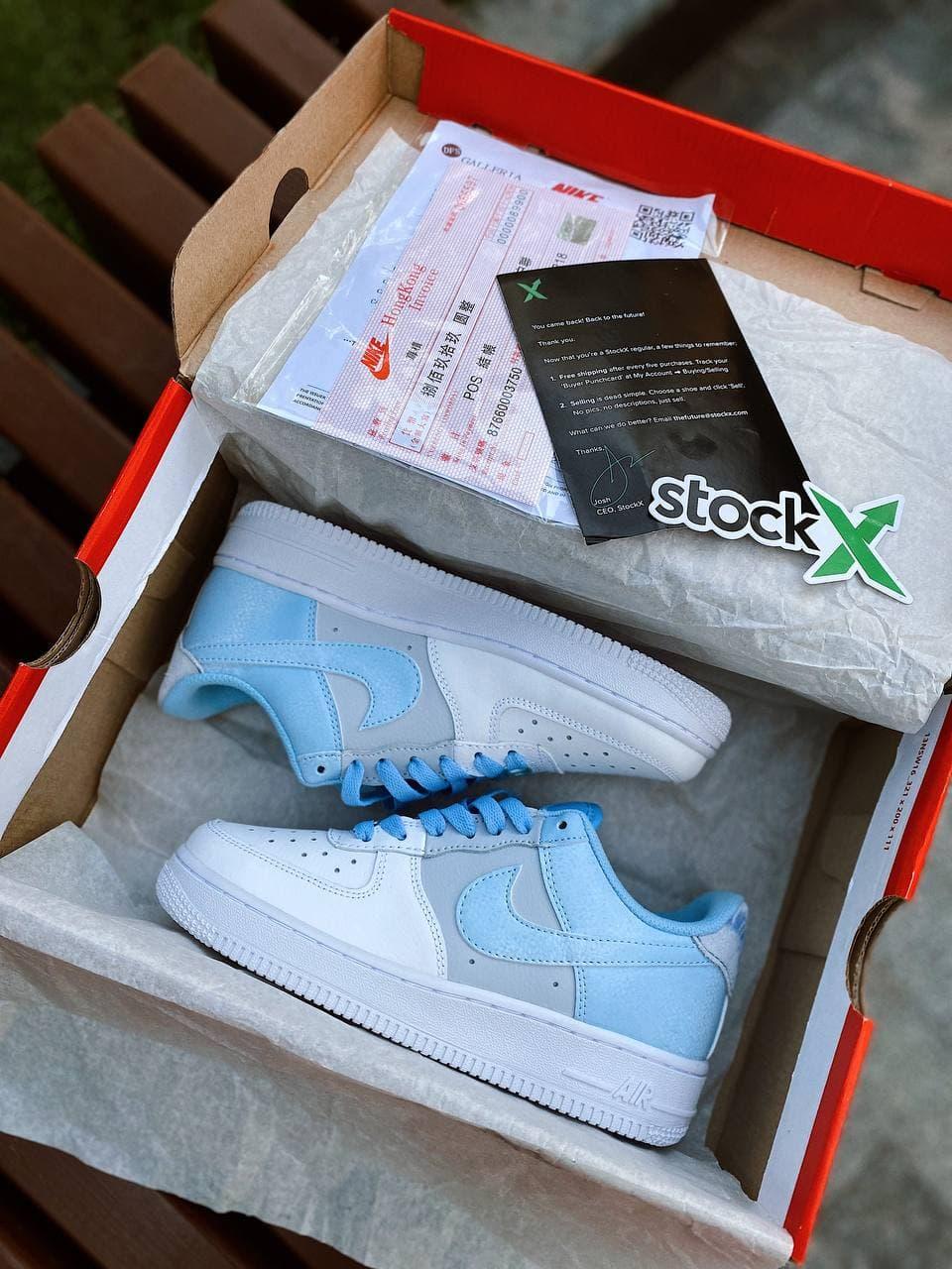 Nike AIR FORCE 1 LV8 Psychic Blue