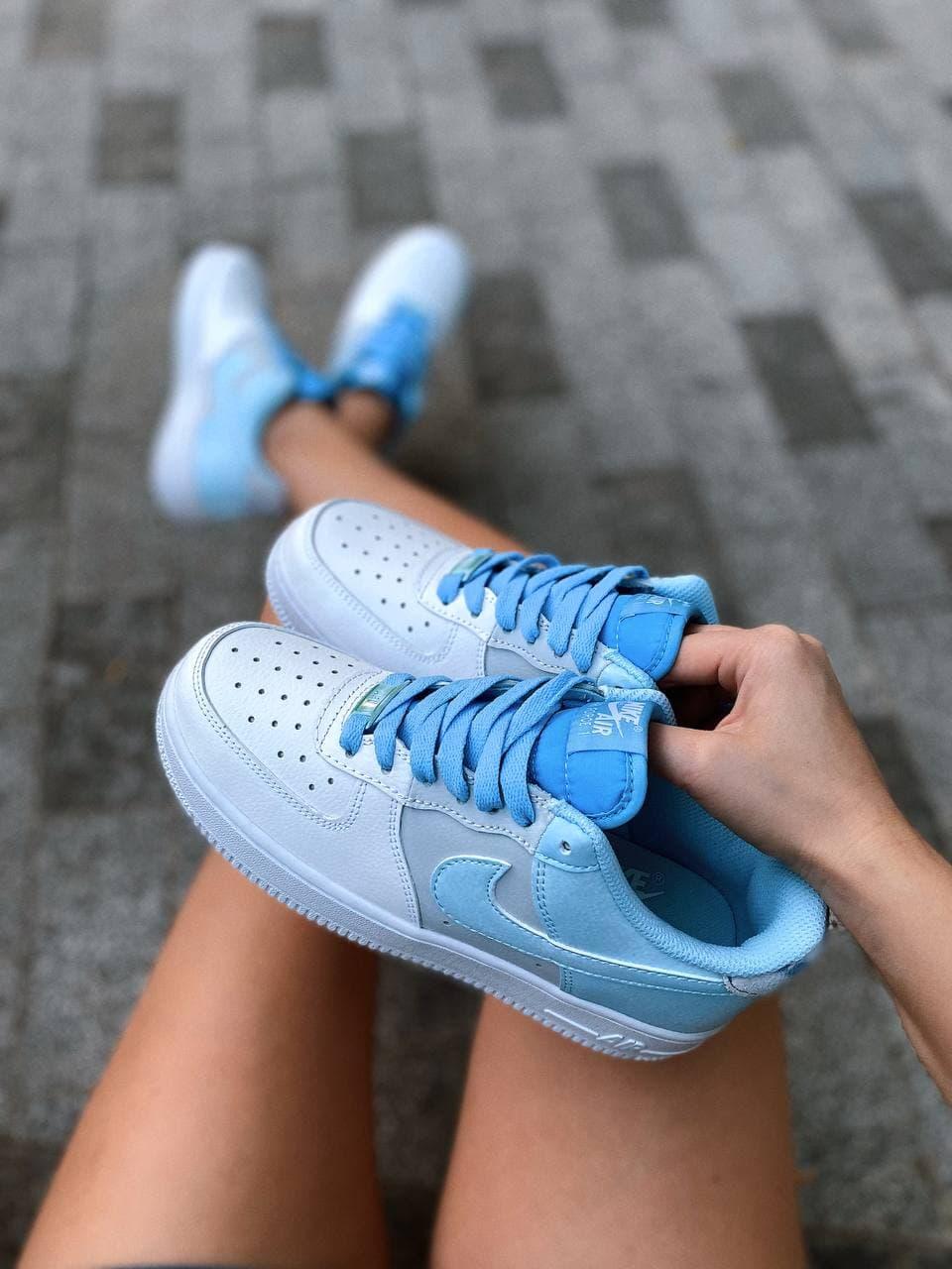 Nike AIR FORCE 1 LV8 Psychic Blue