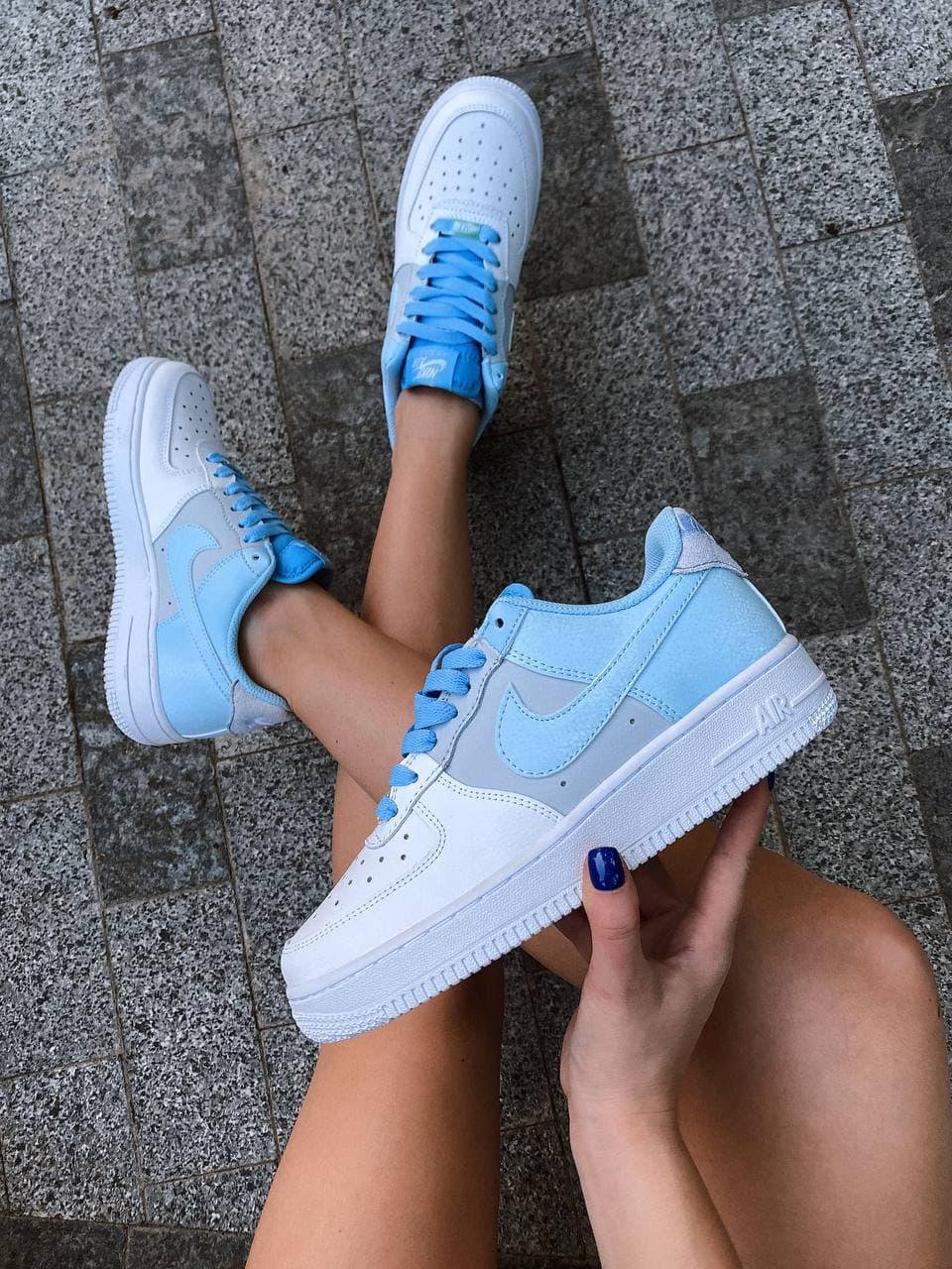 Nike AIR FORCE 1 LV8 Psychic Blue