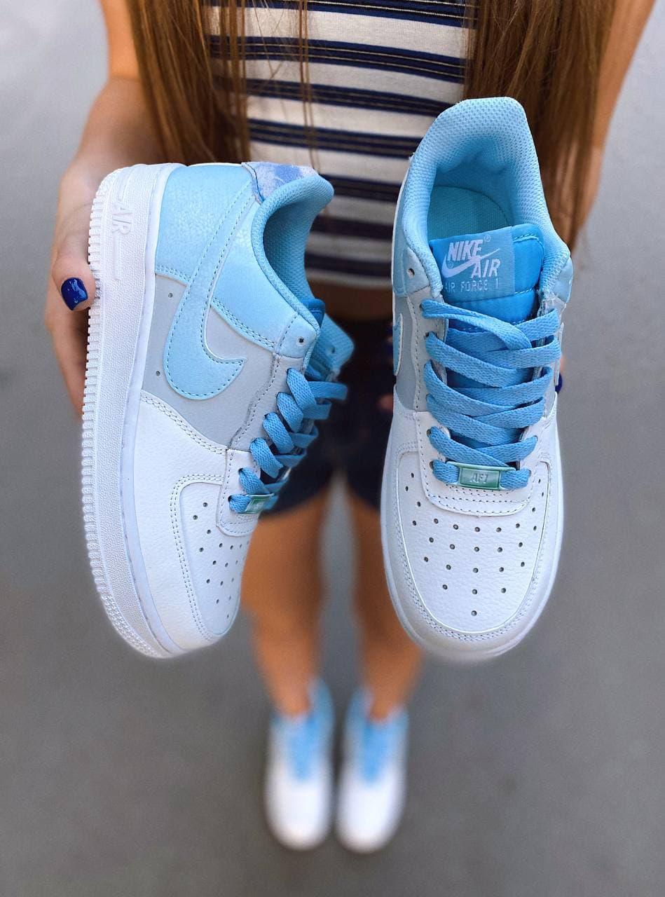 Nike AIR FORCE 1 LV8 Psychic Blue