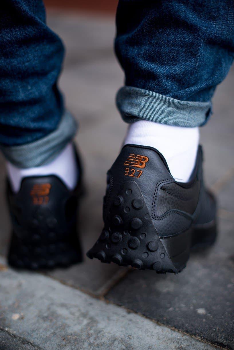 New Balance 327 Casablanca