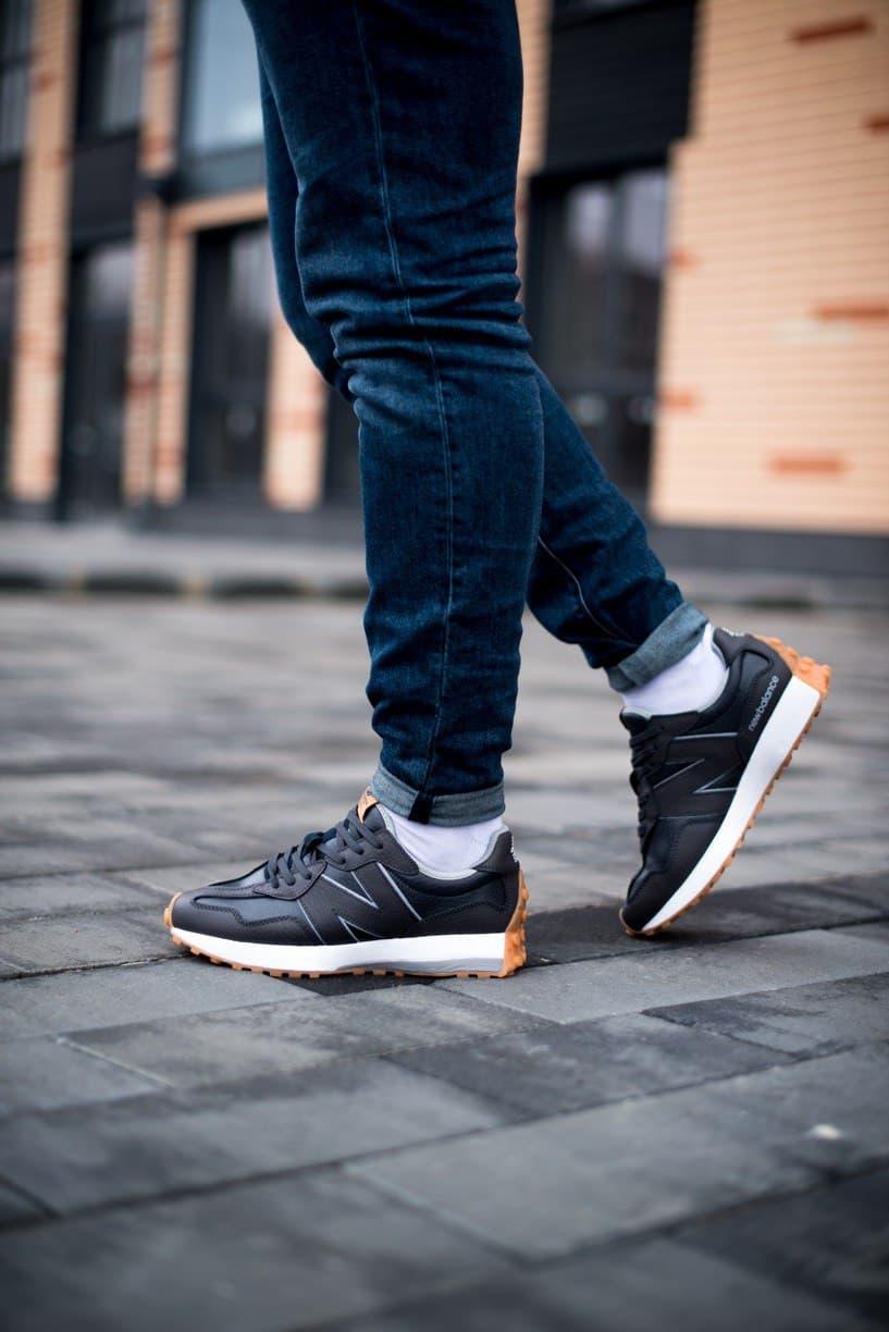 New Balance 327 Casablanca Black White