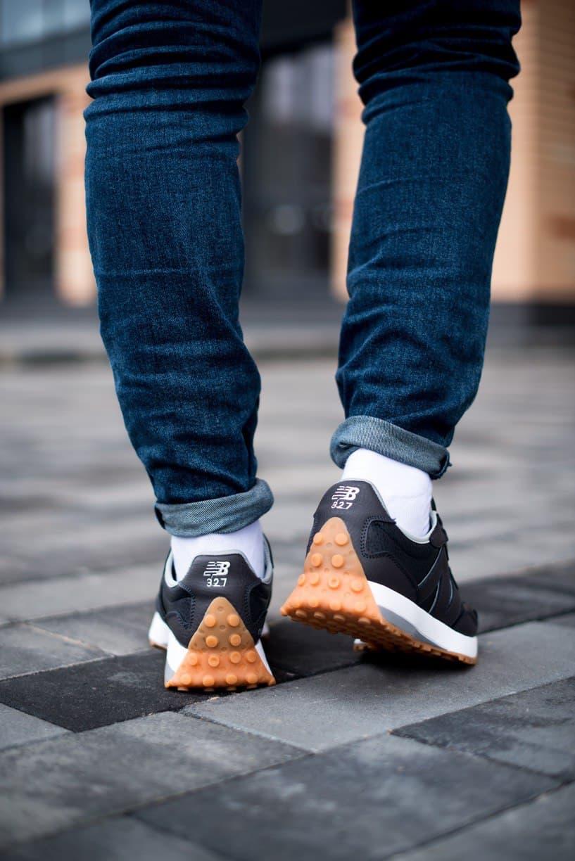 New Balance 327 Casablanca Black White