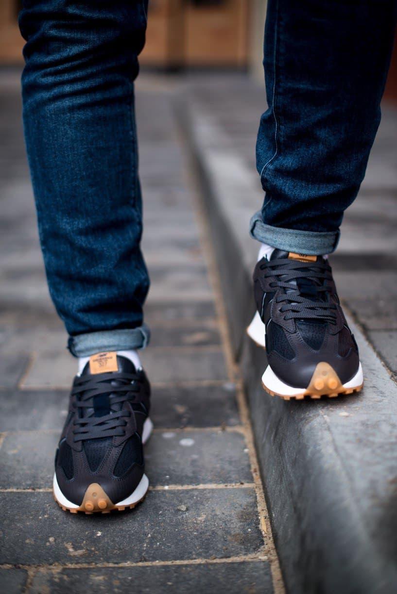New Balance 327 Casablanca Black White