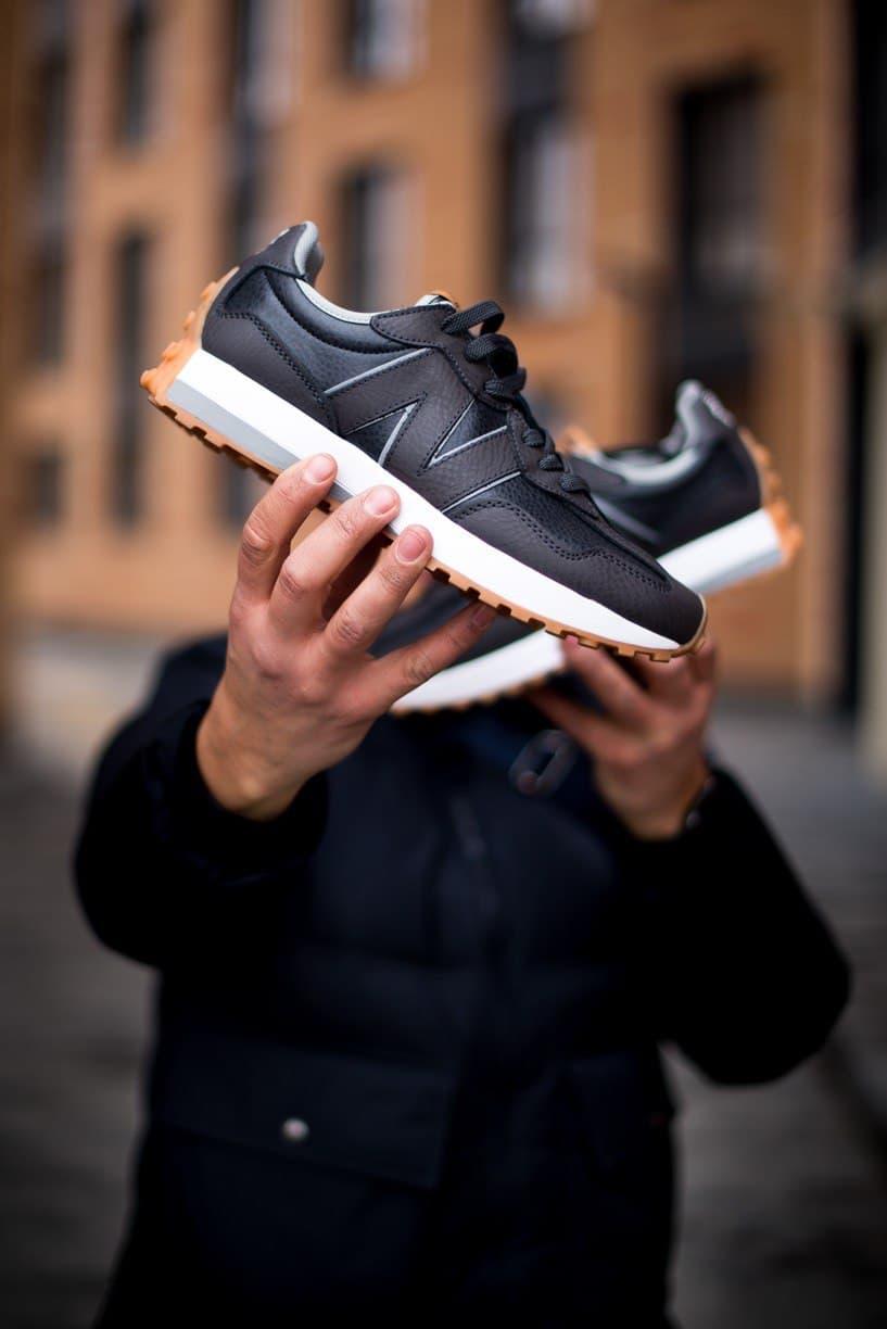 New Balance 327 Casablanca Black White