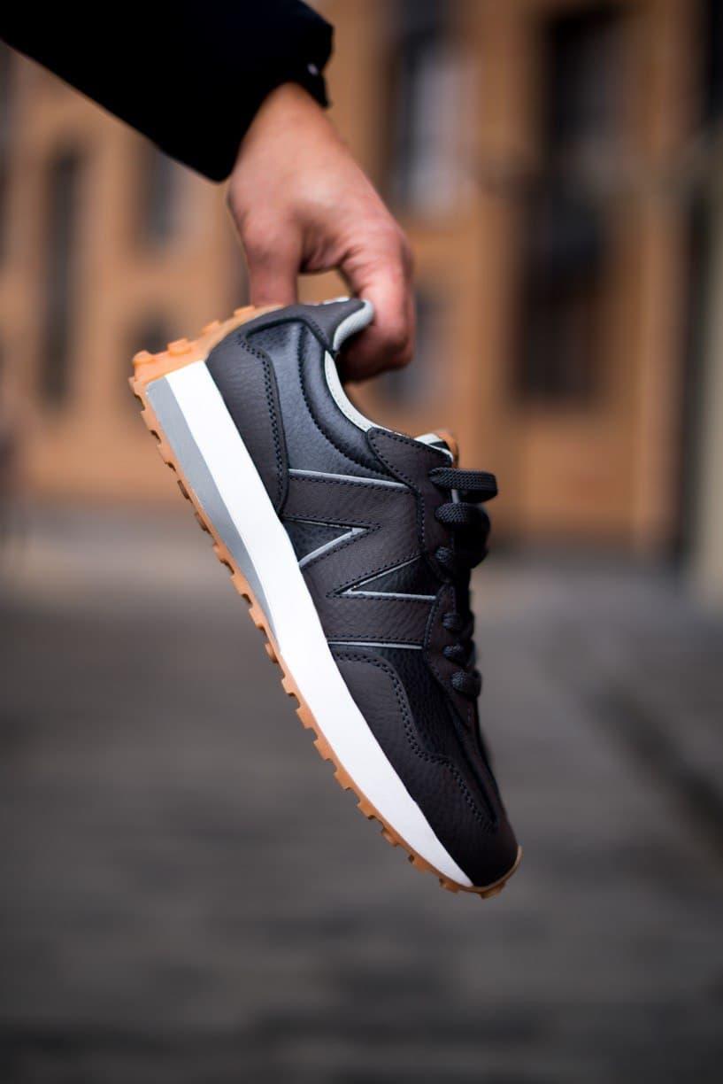 New Balance 327 Casablanca Black White