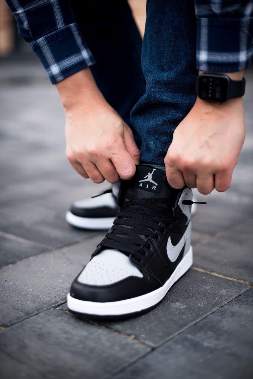 Jordan Retro 1 High Black Grey White