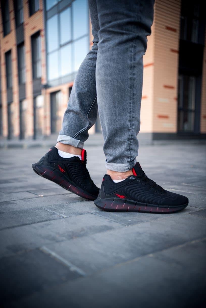 Reebok Zig Kinetica Black Red
