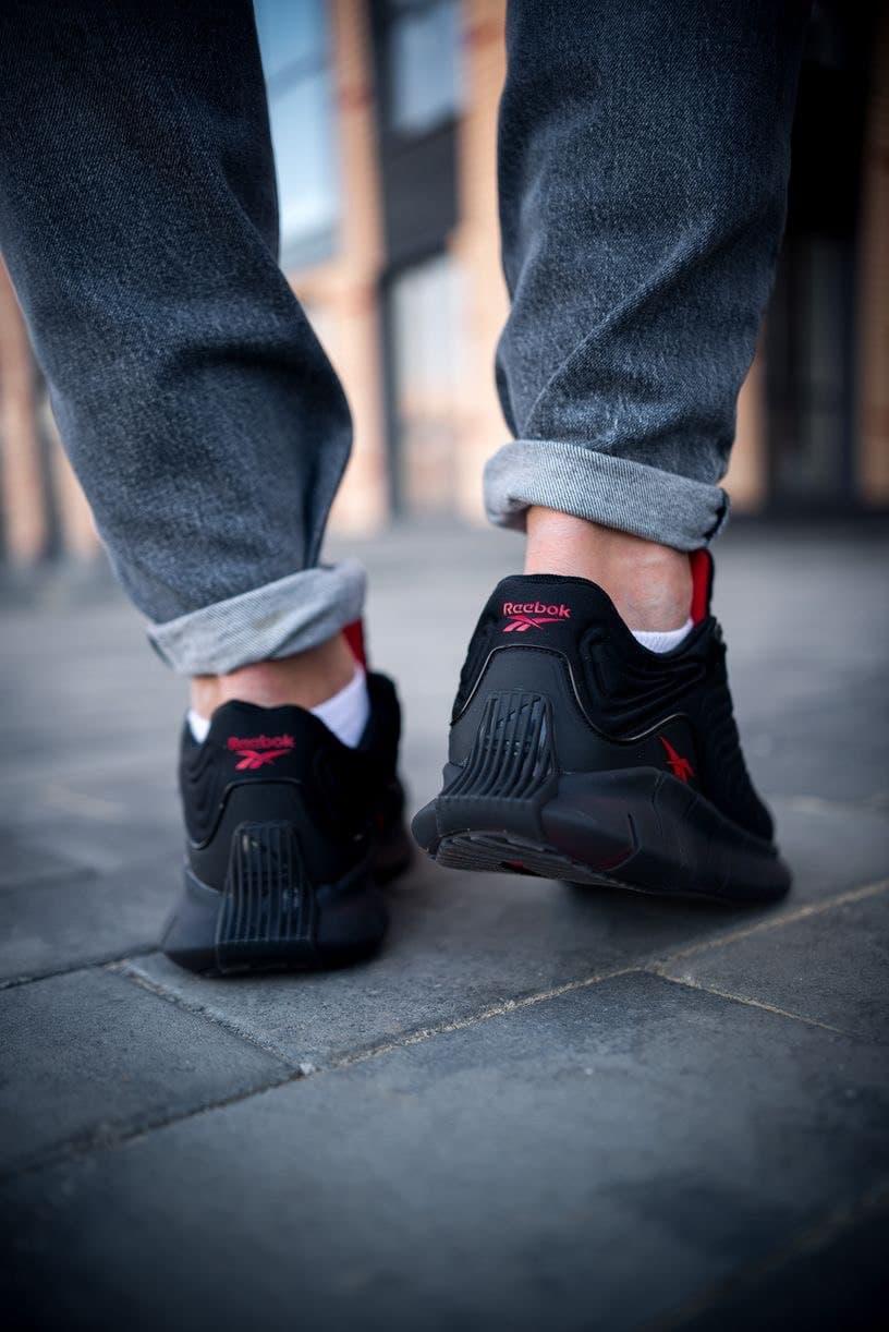 Reebok Zig Kinetica Black Red